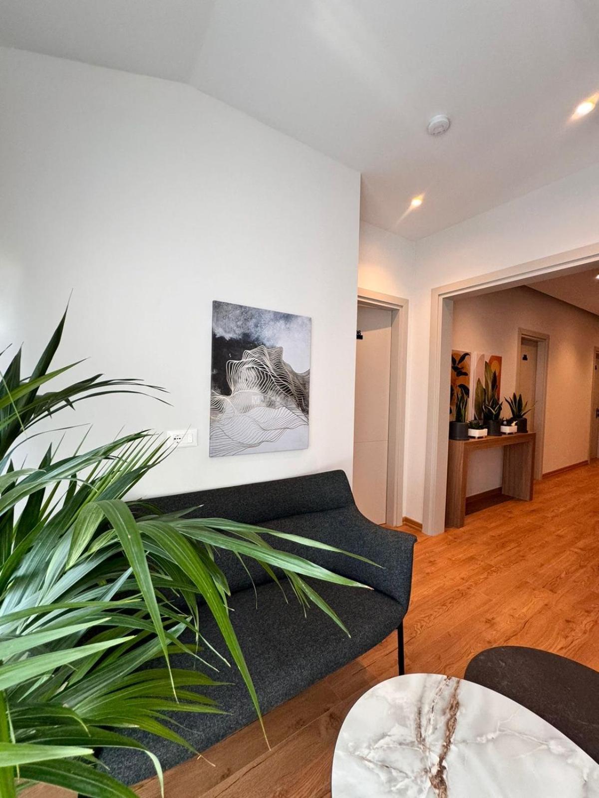 Izi Boutique Apartment Tiranë Luaran gambar