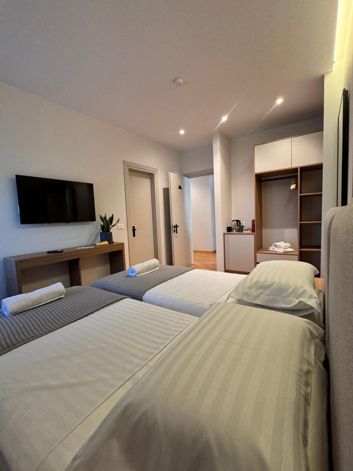 Izi Boutique Apartment Tiranë Luaran gambar