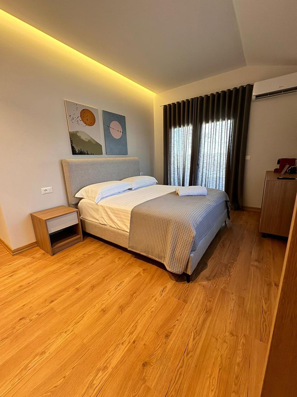 Izi Boutique Apartment Tiranë Luaran gambar