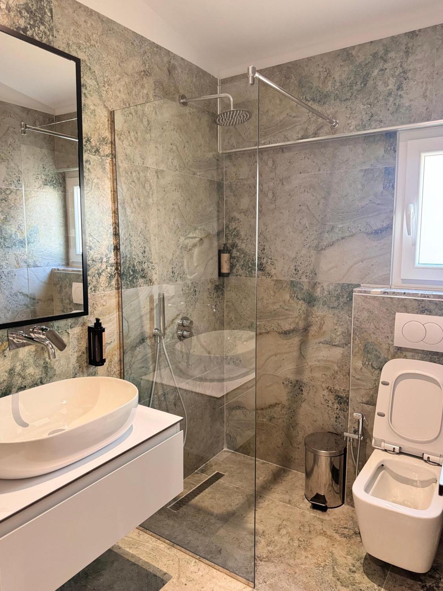 Izi Boutique Apartment Tiranë Luaran gambar