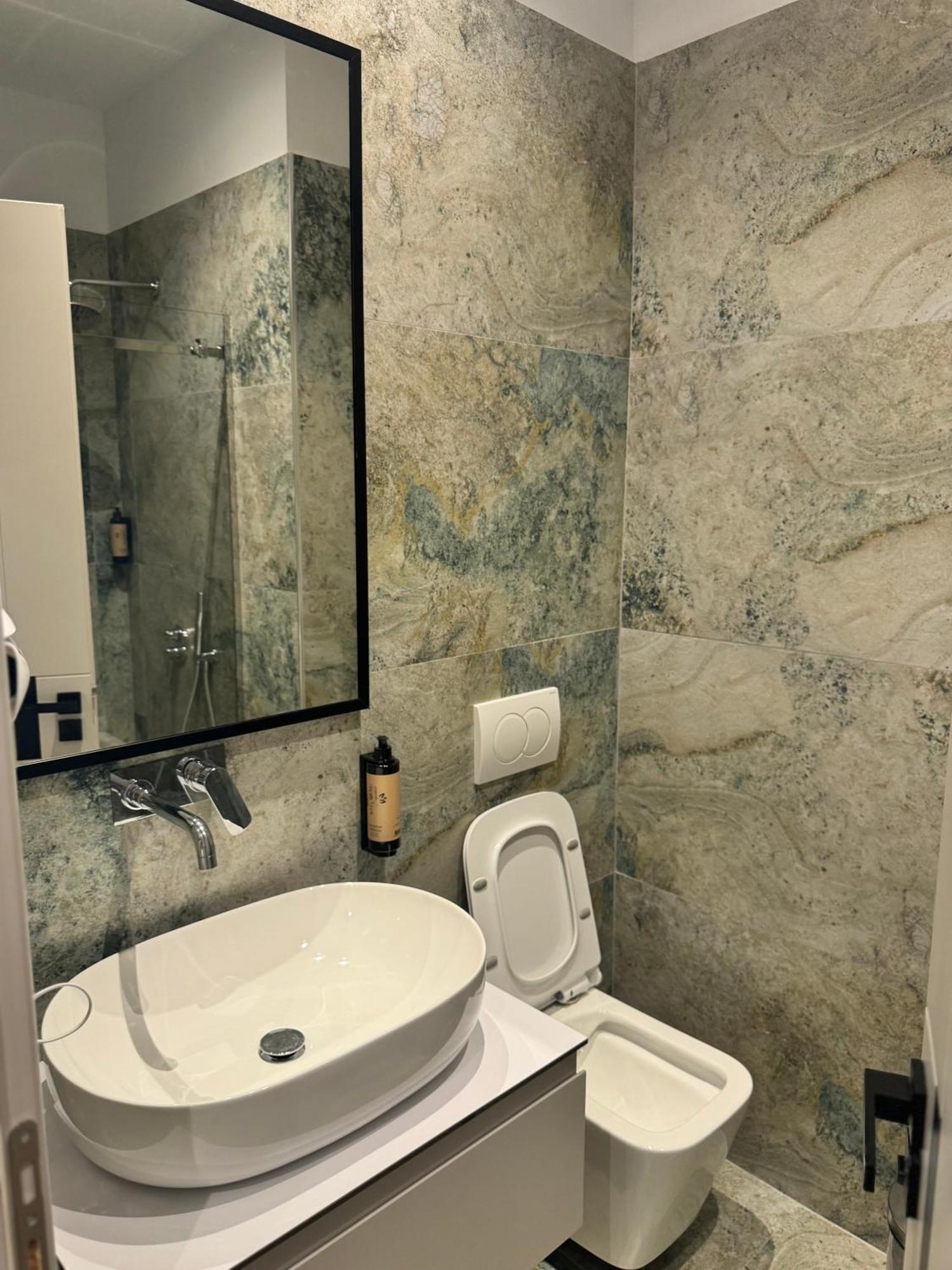Izi Boutique Apartment Tiranë Luaran gambar