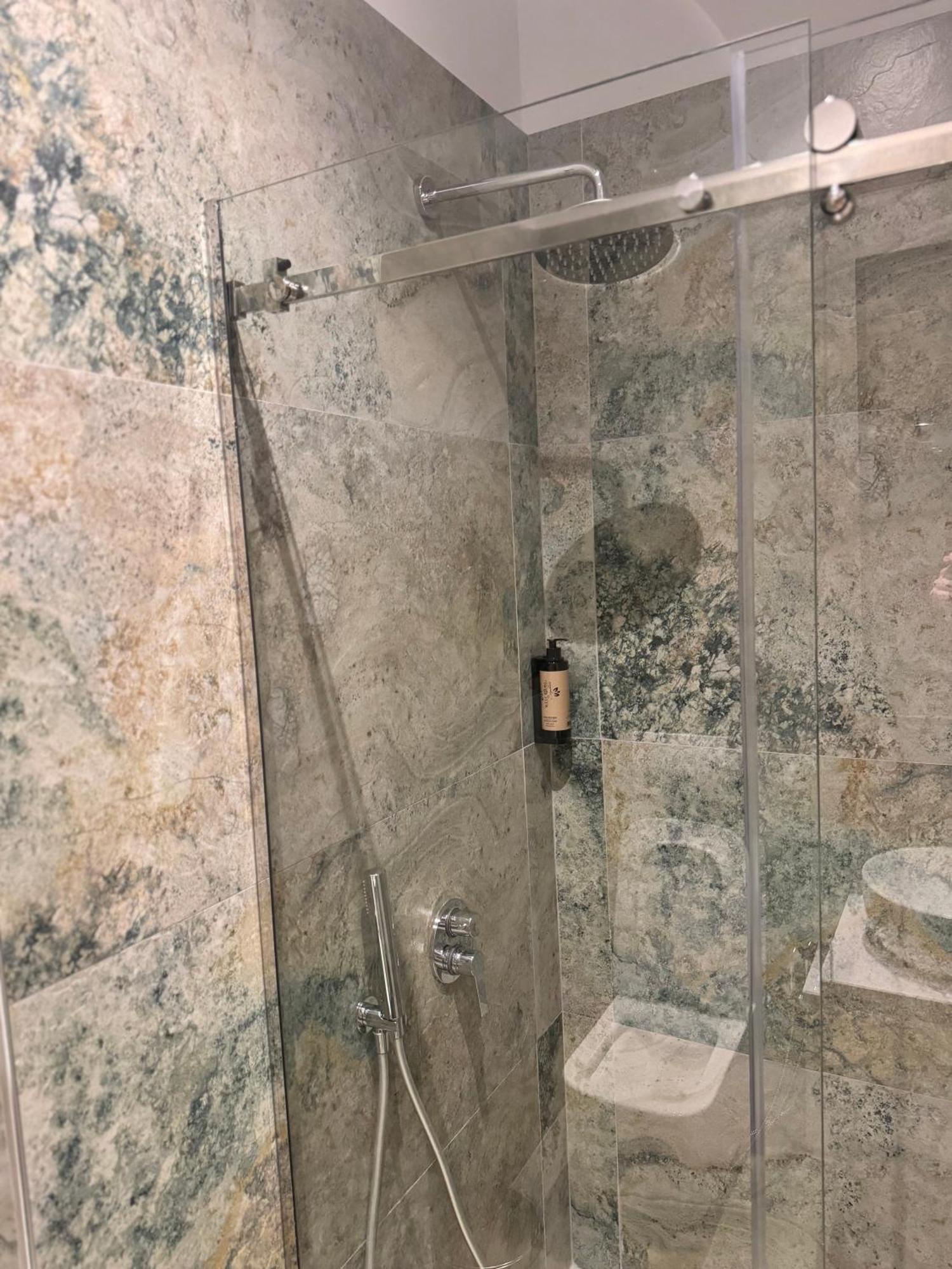 Izi Boutique Apartment Tiranë Luaran gambar