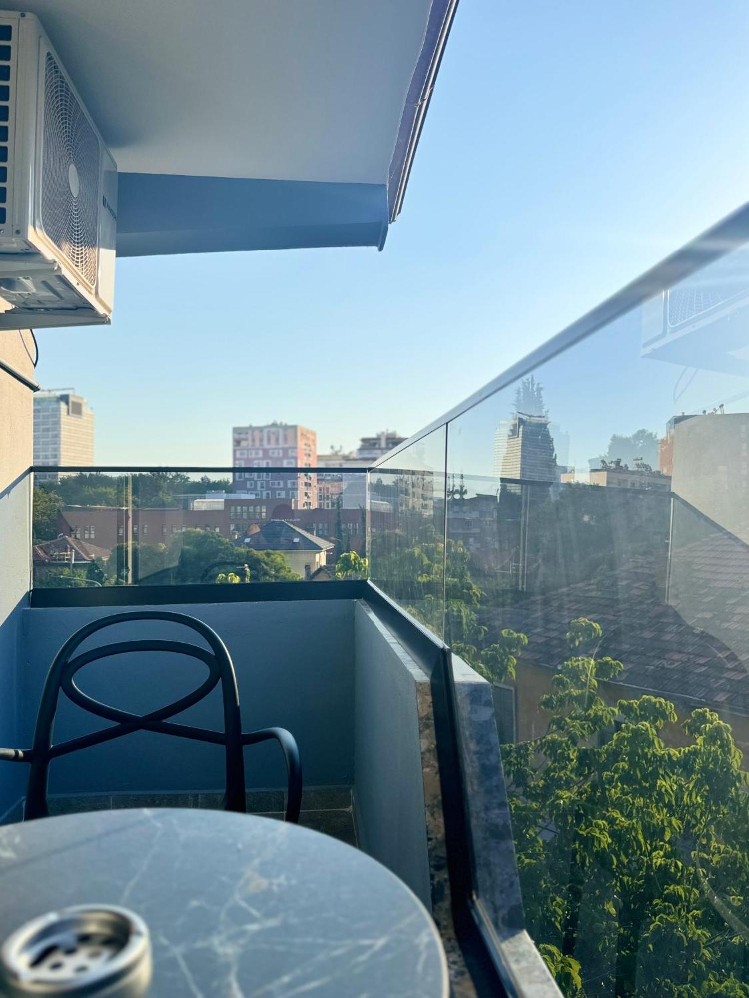 Izi Boutique Apartment Tiranë Luaran gambar