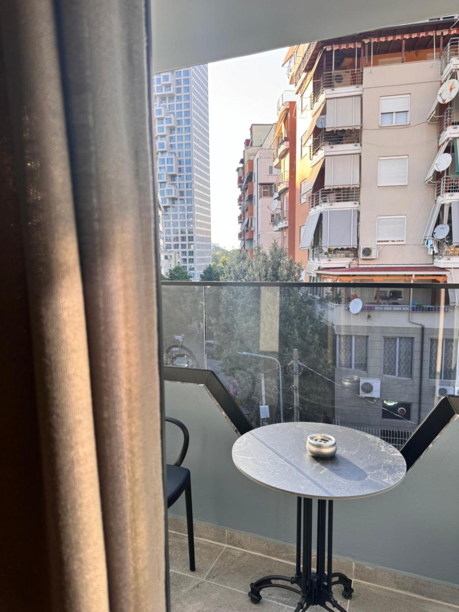 Izi Boutique Apartment Tiranë Luaran gambar