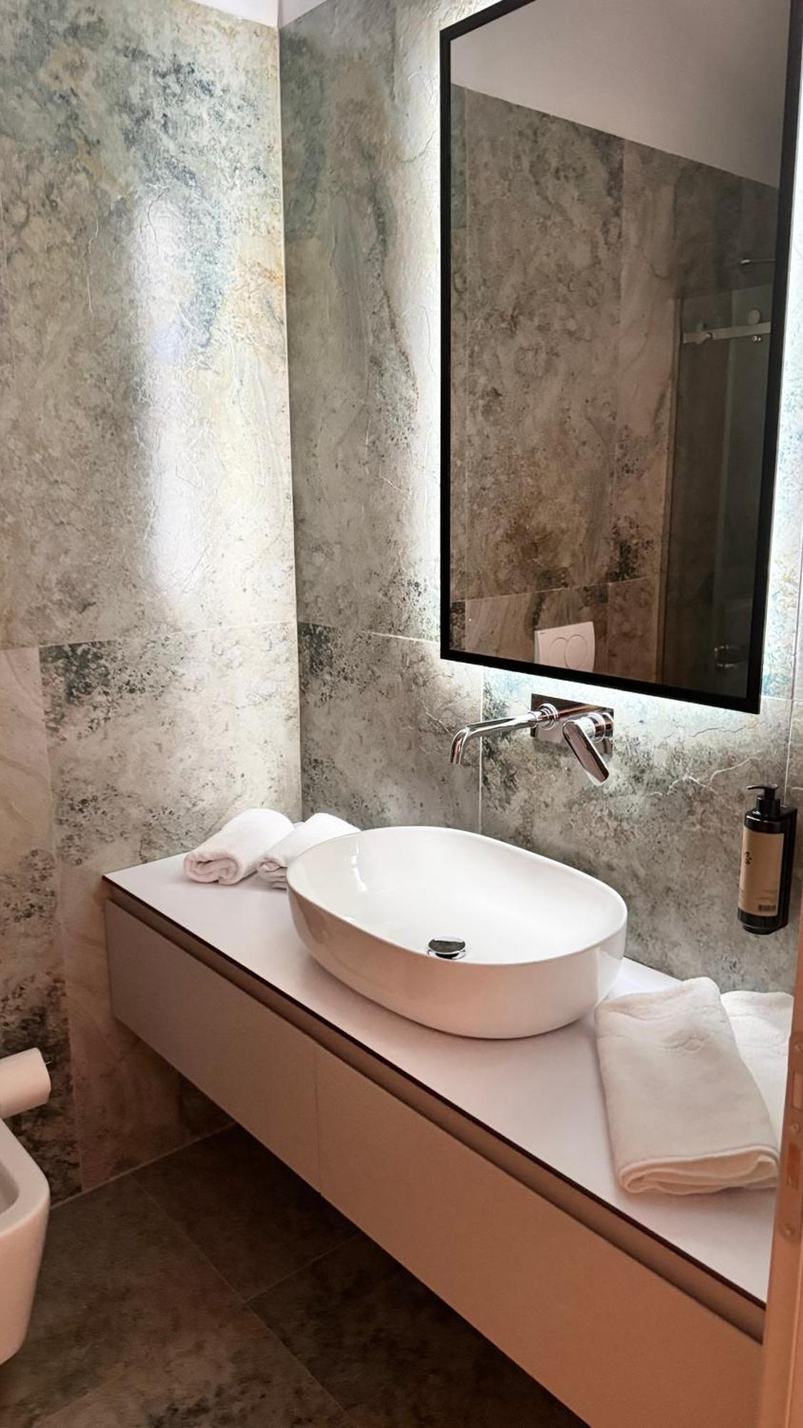 Izi Boutique Apartment Tiranë Luaran gambar