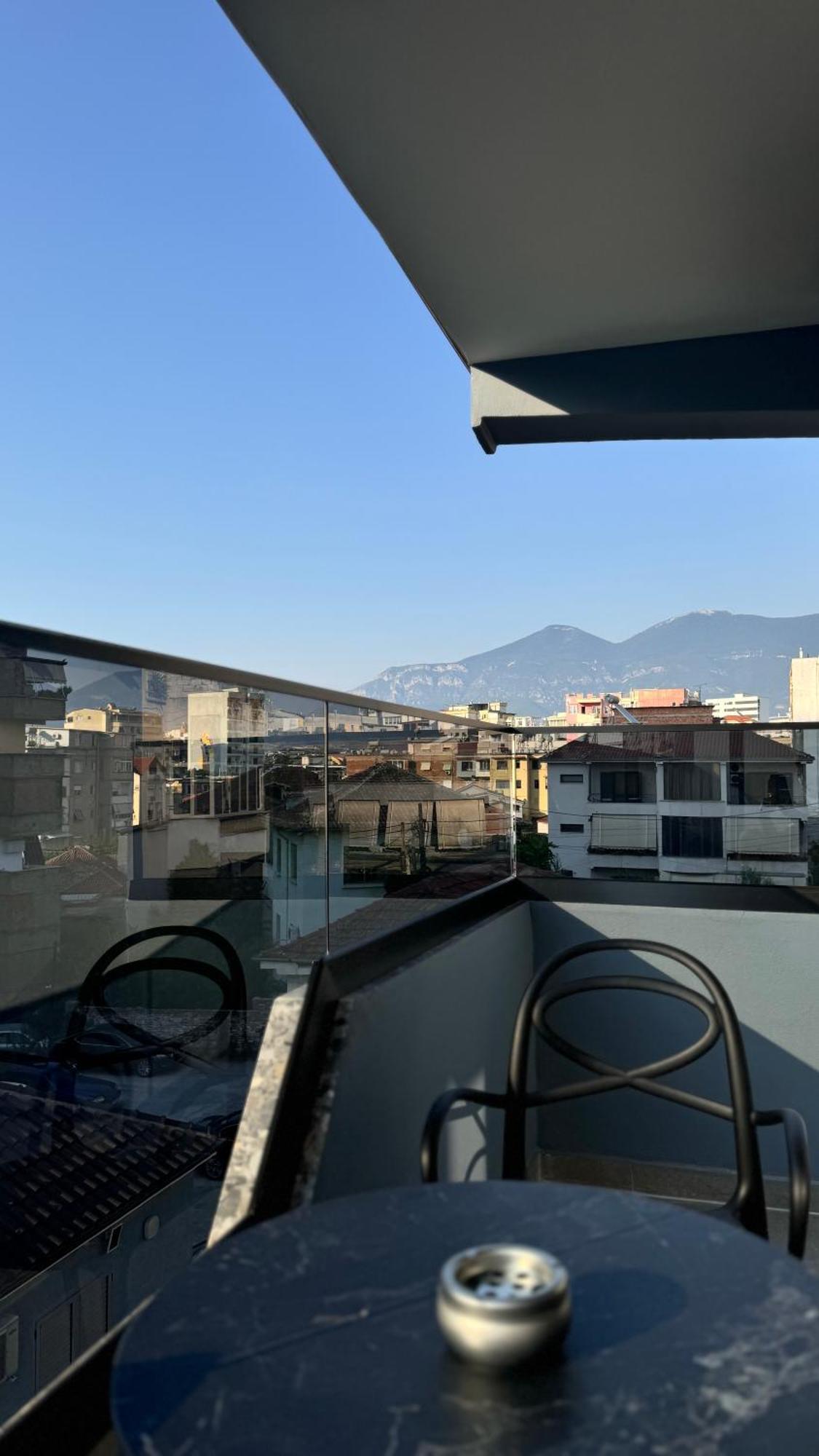 Izi Boutique Apartment Tiranë Luaran gambar